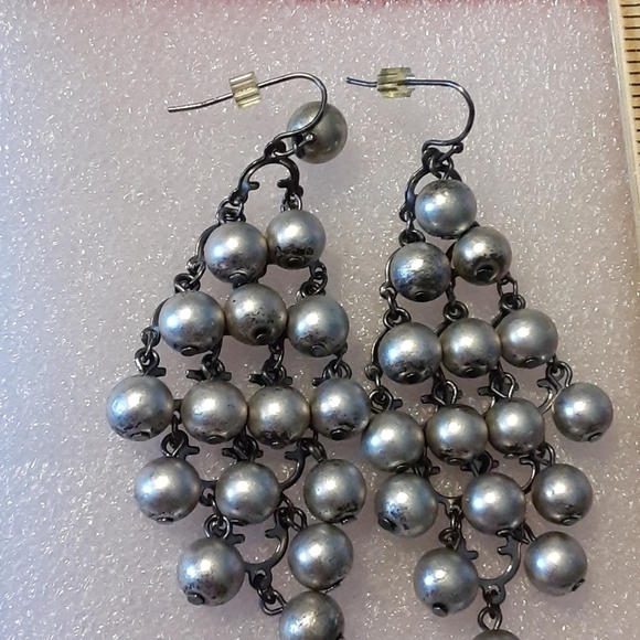 Dangle Earrings - Picture 3 of 3